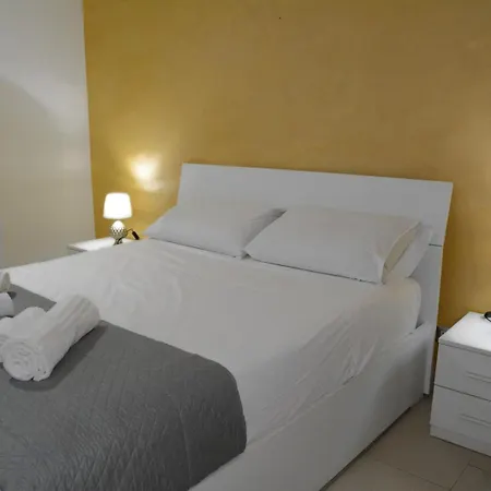 Verdi - Historic Centre Apartment